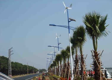 China Turbina de viento horizontal de plata de 48V 1500W, generador de energía eólica para el uso en el hogar fábrica